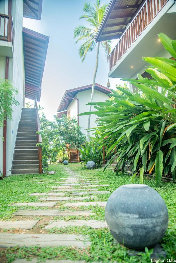 Lagoon Gate Tangalle Resort Экстерьер фото