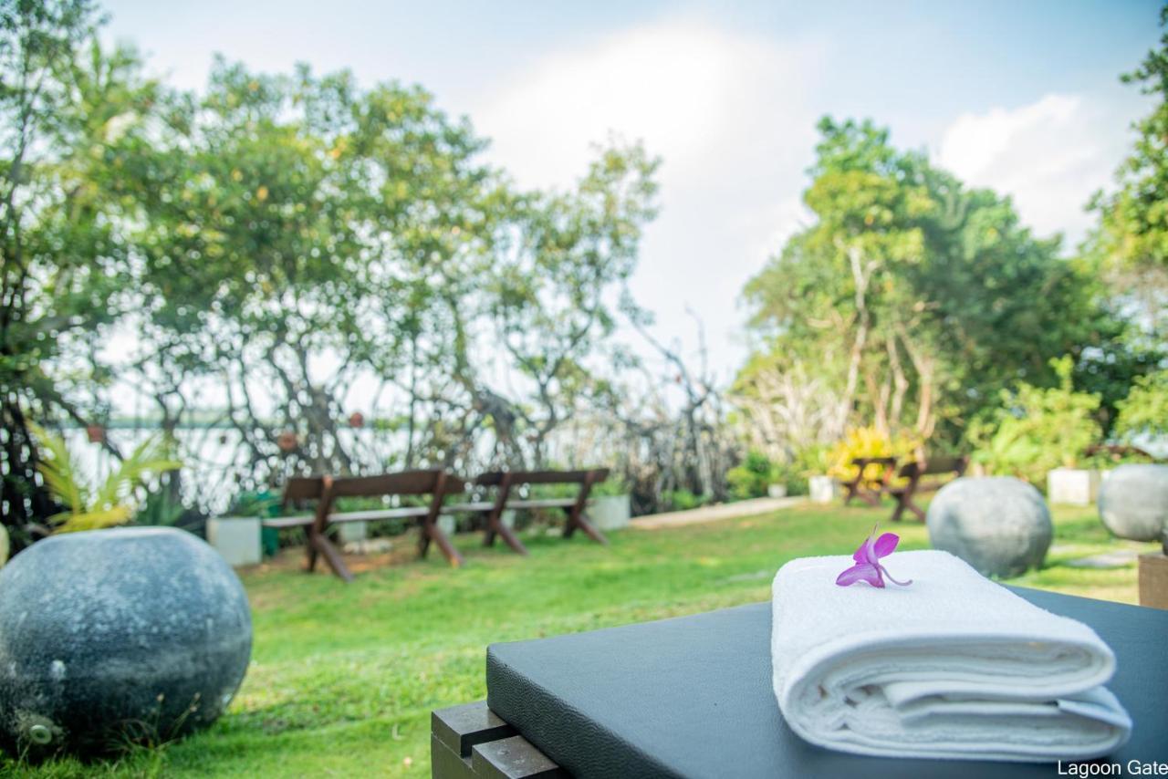 Lagoon Gate Tangalle Resort Экстерьер фото