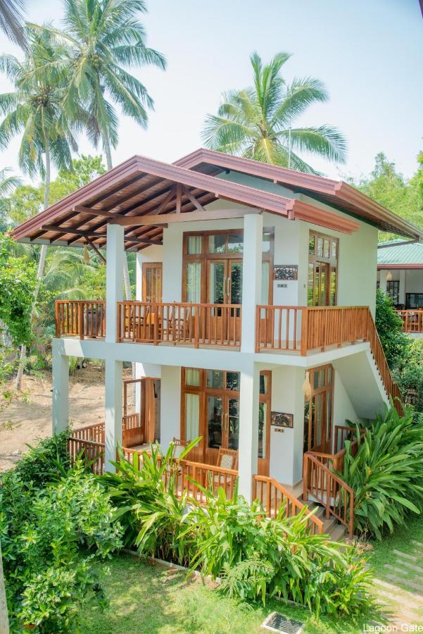 Lagoon Gate Tangalle Resort Экстерьер фото